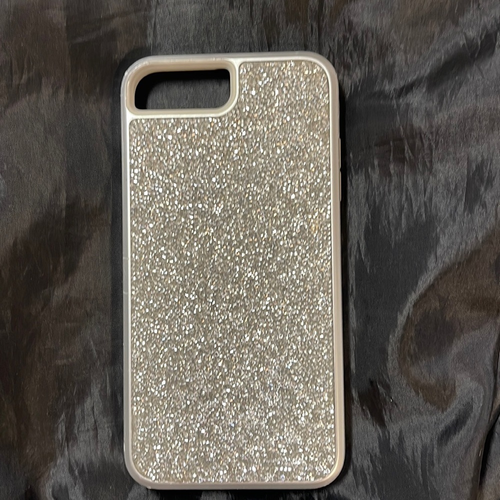 Used Claire’s iPhone 6 s phone case